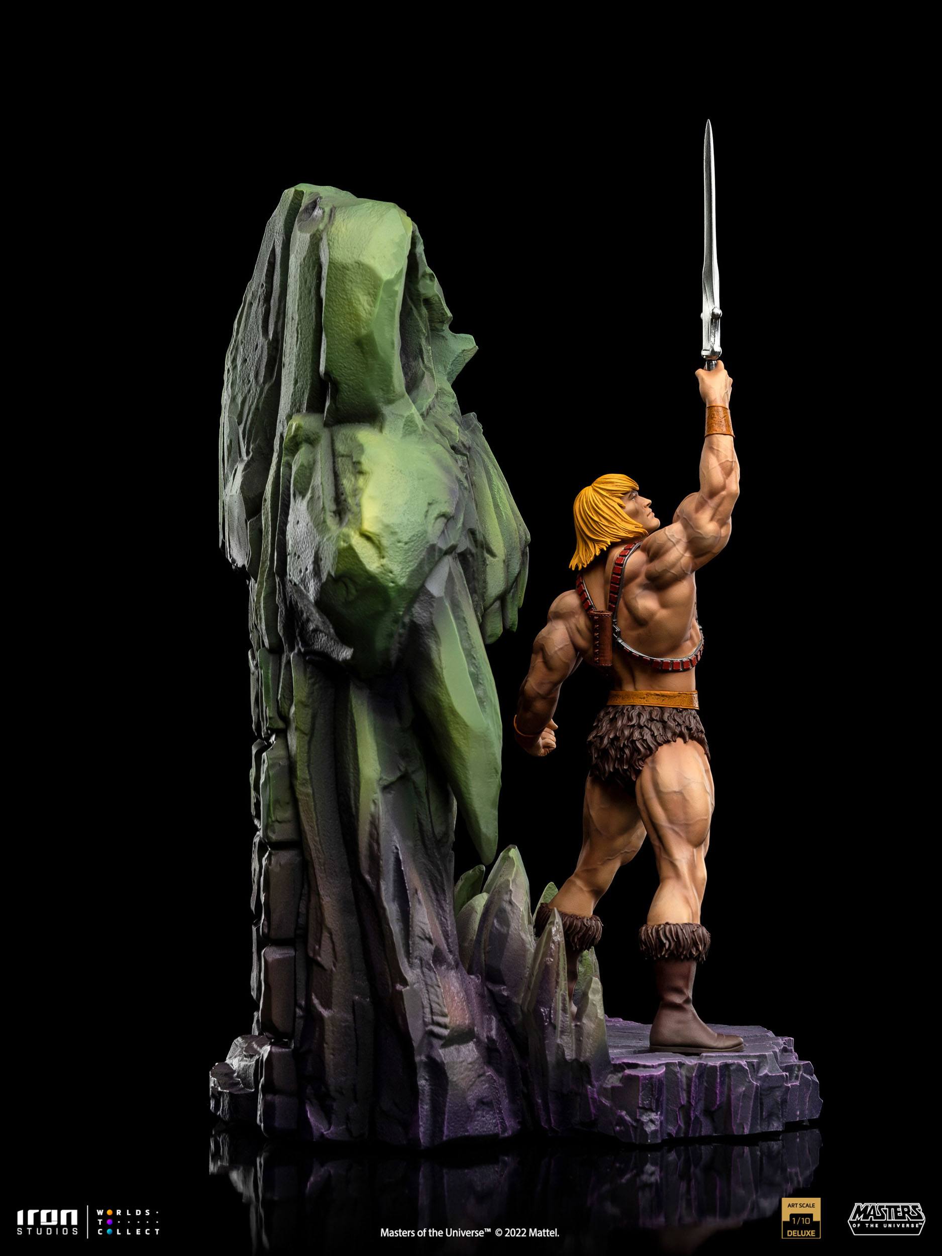 Iron Studios High - Quality 1/10 Deluxe Art Scale Collectible Statue of He - Man from Masters of the Universe