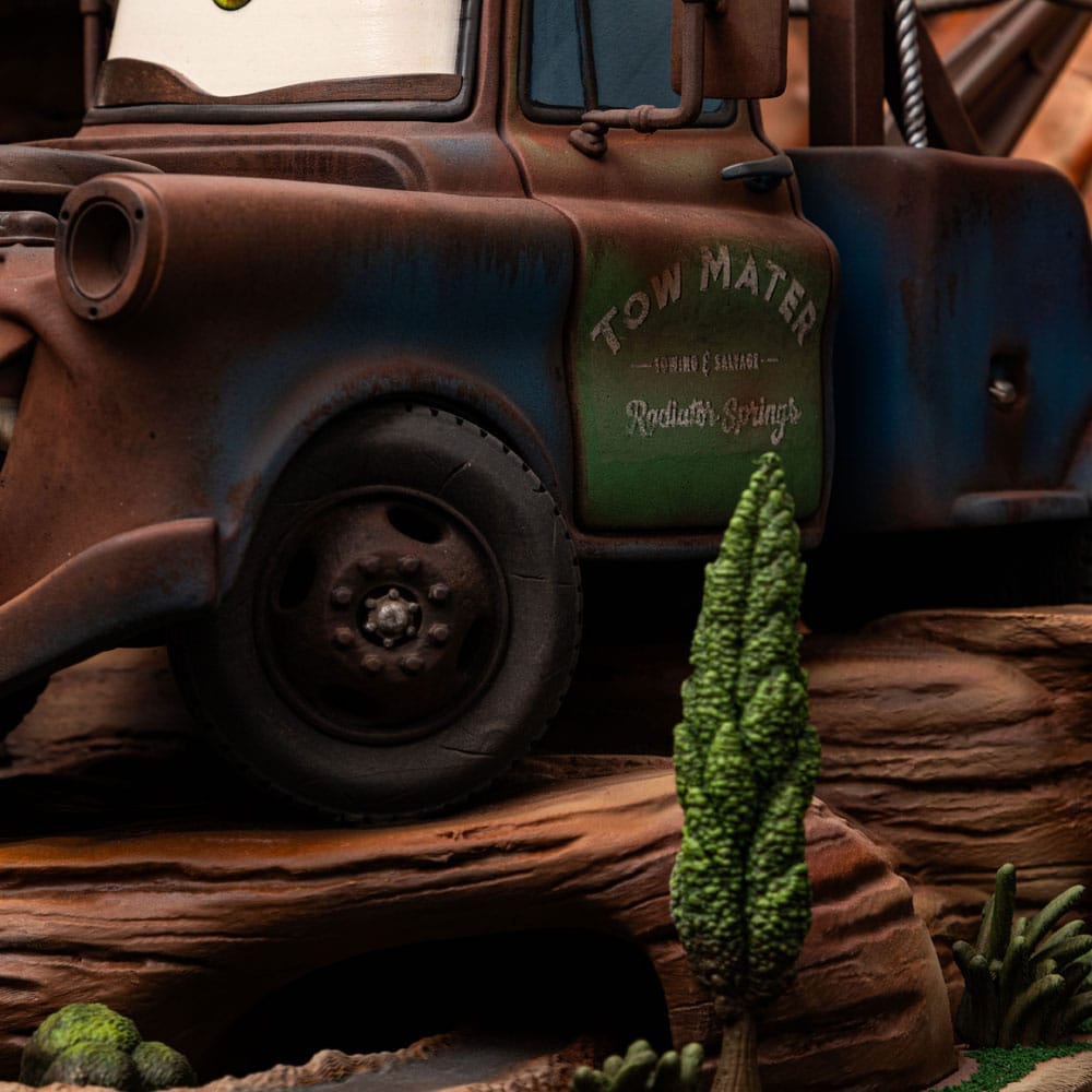 Iron Studios 1/10 Deluxe Art Scale Limited Edition Cars Statue of Lightning McQueen & Tow Mater