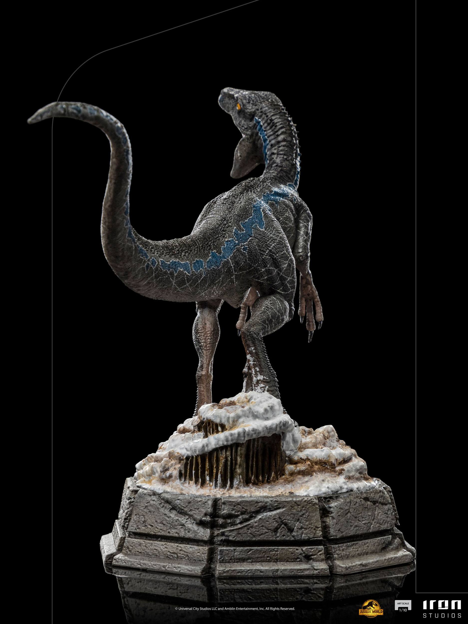 Iron Studios 1/10 Scale Artistic Statue of Blue, the Iconic Female Velociraptor from Jurassic World Dominion