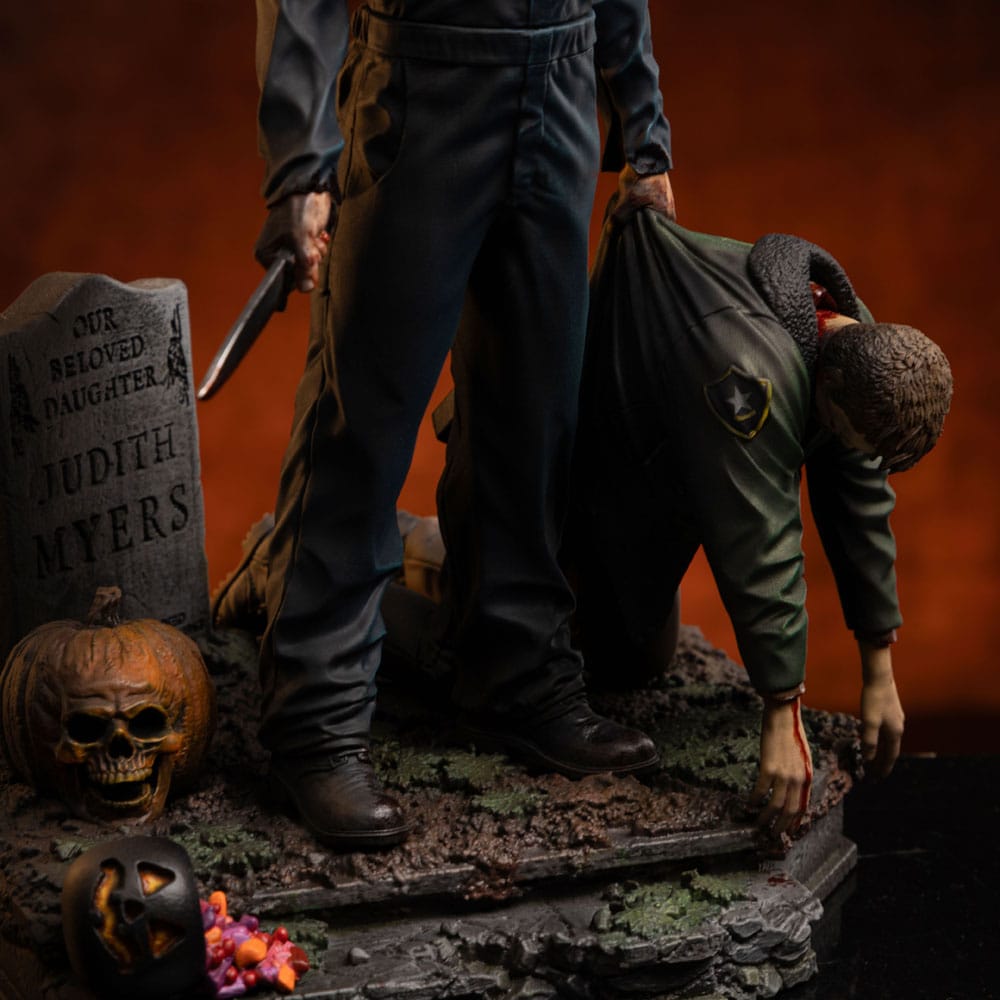 Iron Studios Limited Edition 1/10 Deluxe Art Scale Statue of Michael Myers from Halloween II Horror Movie