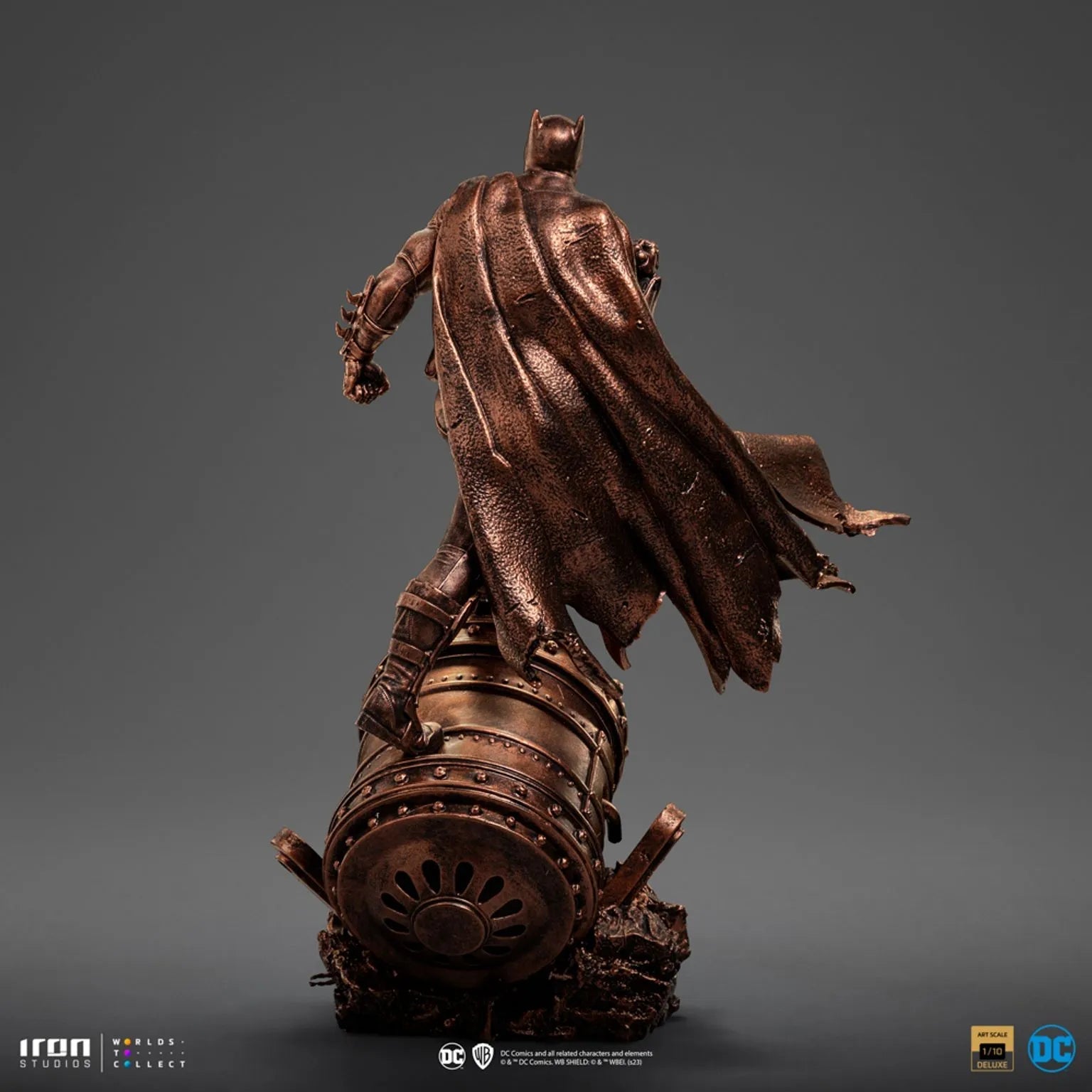 Iron Studios Exclusive 1/10 Limited Edition DC Batman Deluxe Statue (Bronze Version)