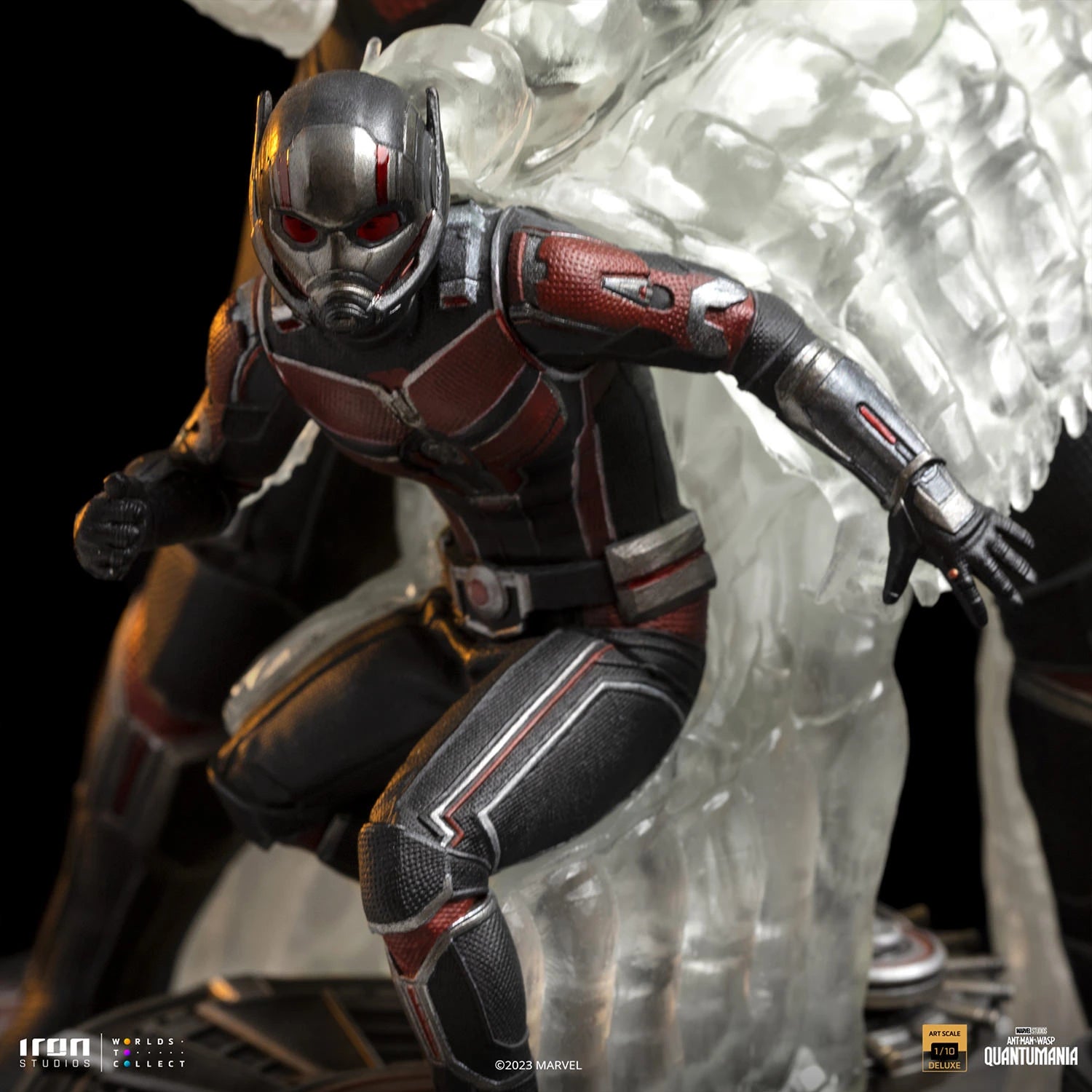 Iron Studios 1/10 Deluxe Art Scale Ant - Man and the Wasp Statue from Quantumania