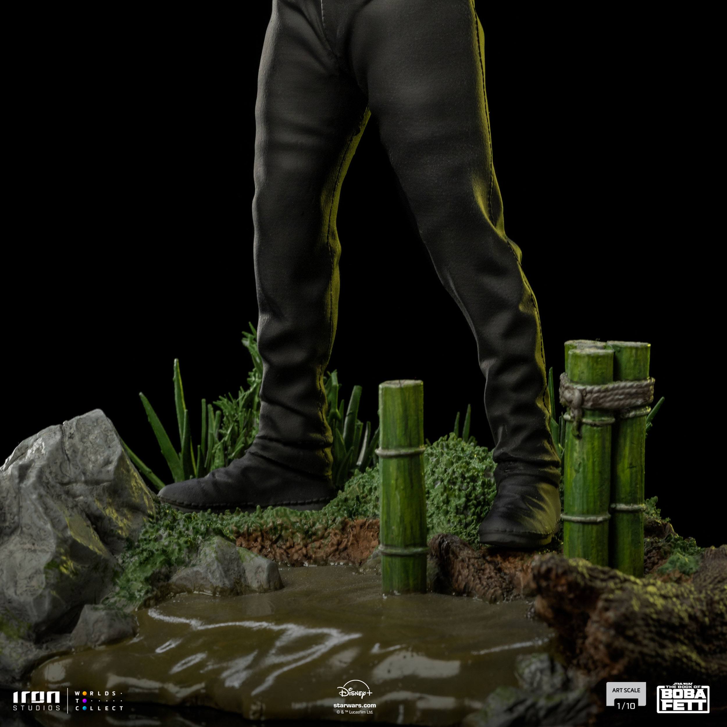 Iron Studios Limited Edition 1/10 Art Scale Statue of Luke Skywalker and Grogu Training from Star Wars The Book of Boba Fett