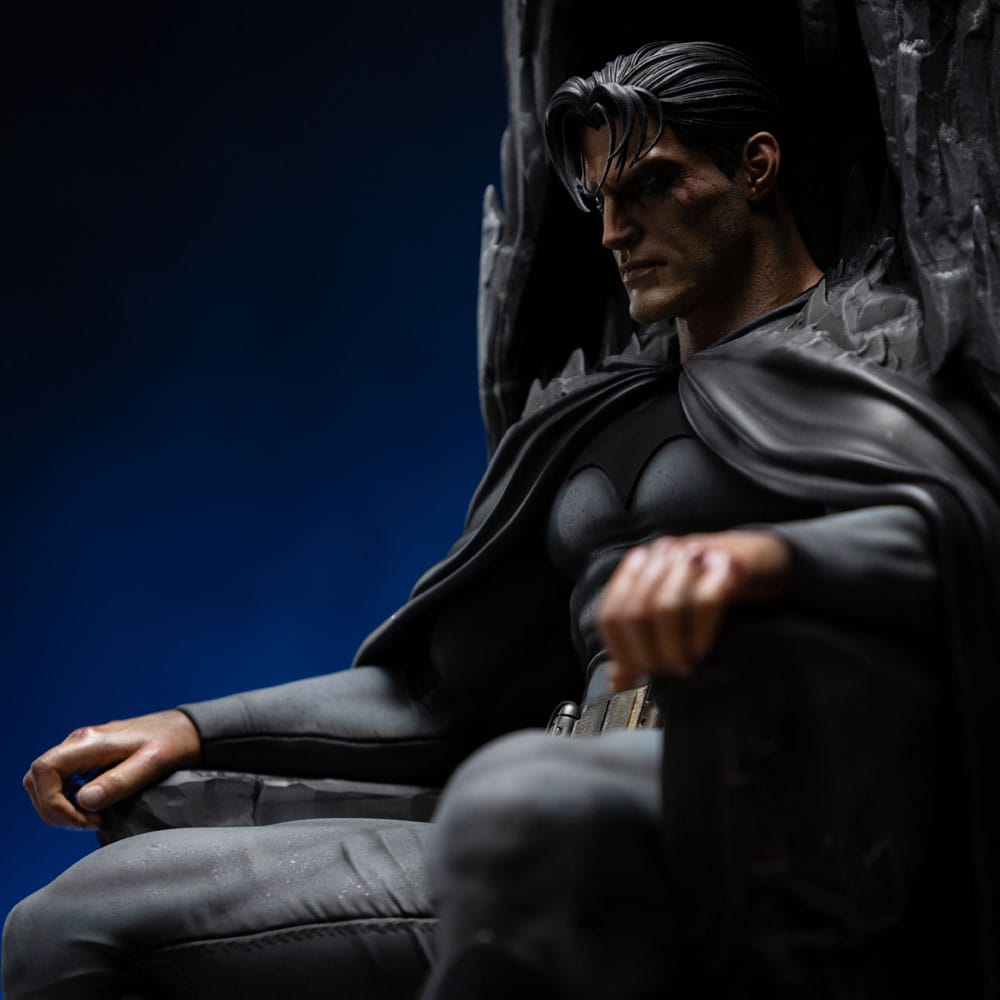Iron Studios Limited Edition 1/4 Scale Collectible Statue of DC Comics Legacy Replica Batman and Bruce Wayne