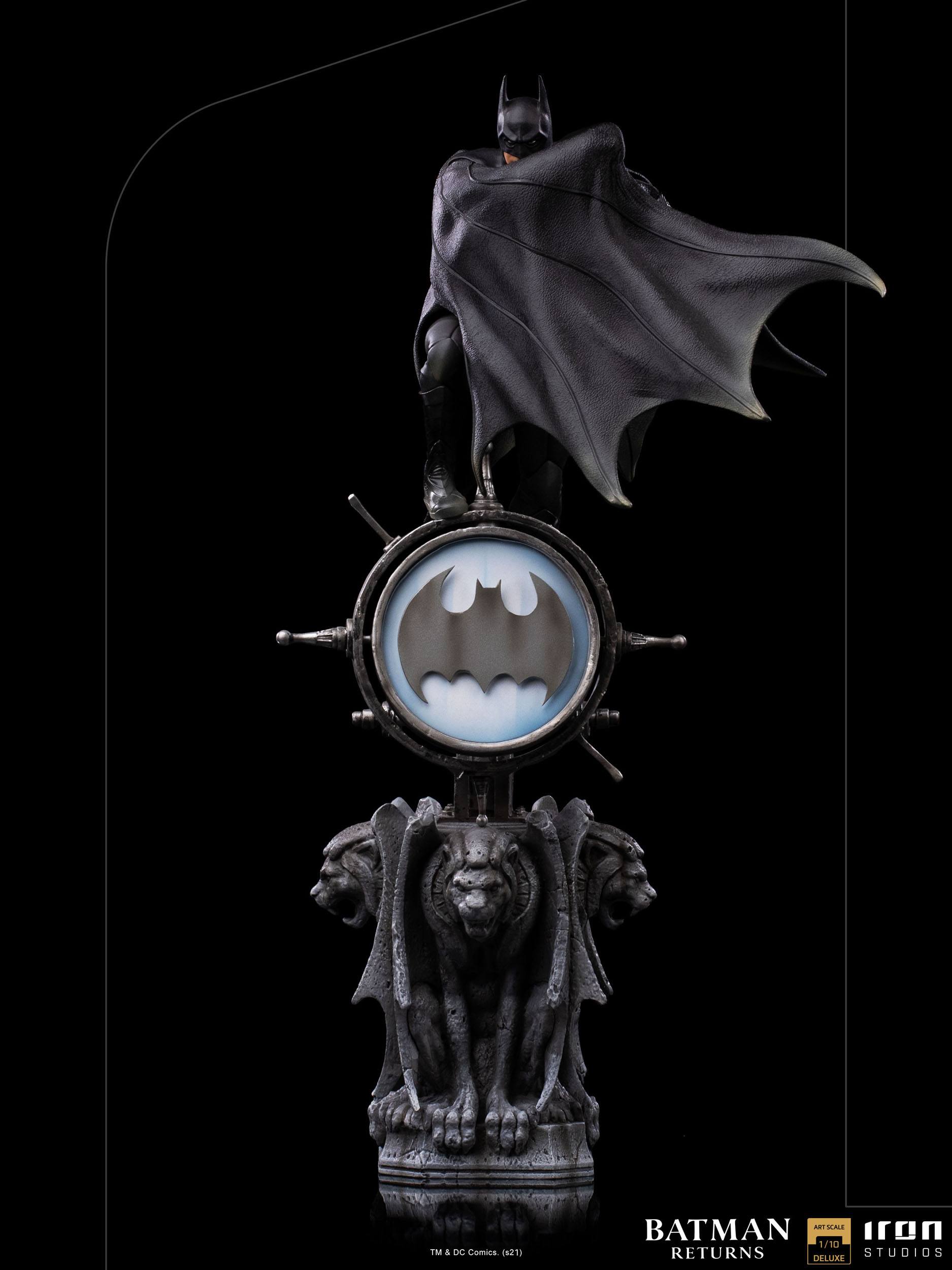 Iron Studios Collectible Deluxe Art Scale 1-10 Statue of Batman from Batman Returns