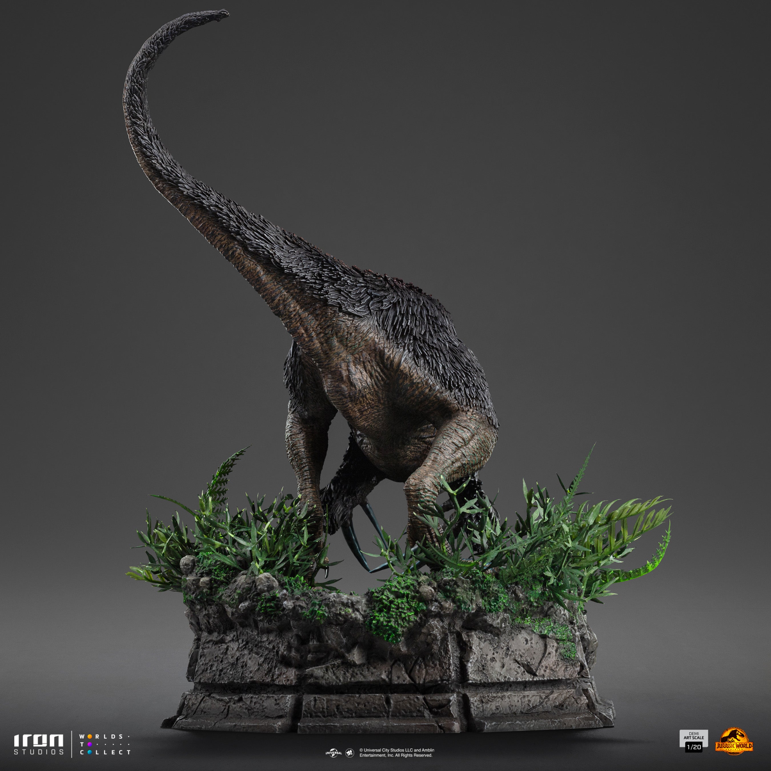 Iron Studios Collectible Limited Edition Jurassic World Therizinosaurus Statue in 1/20 Art Scale