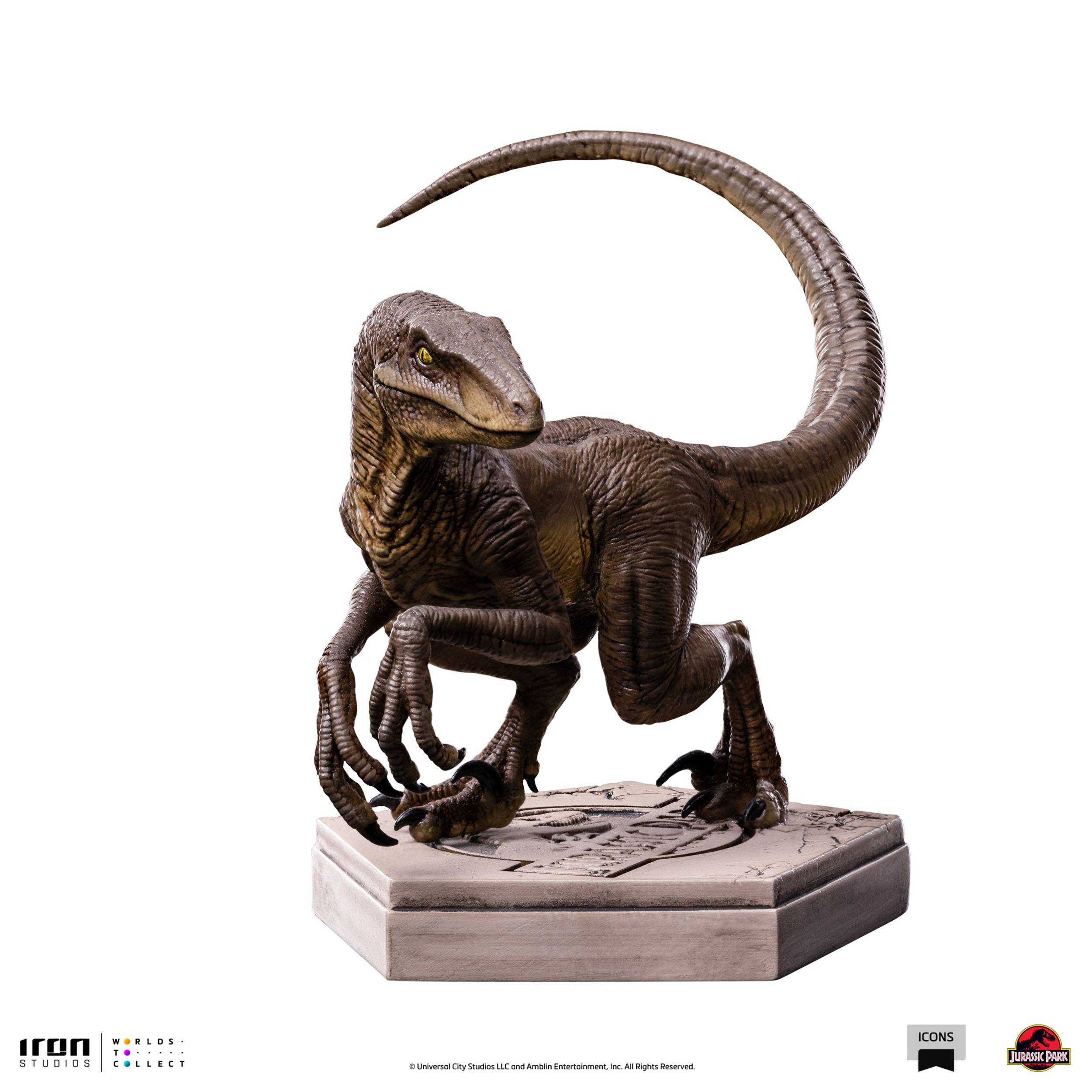 Iron Studios Iconic Jurassic Park Velociraptor Statue - Stylish Collectible