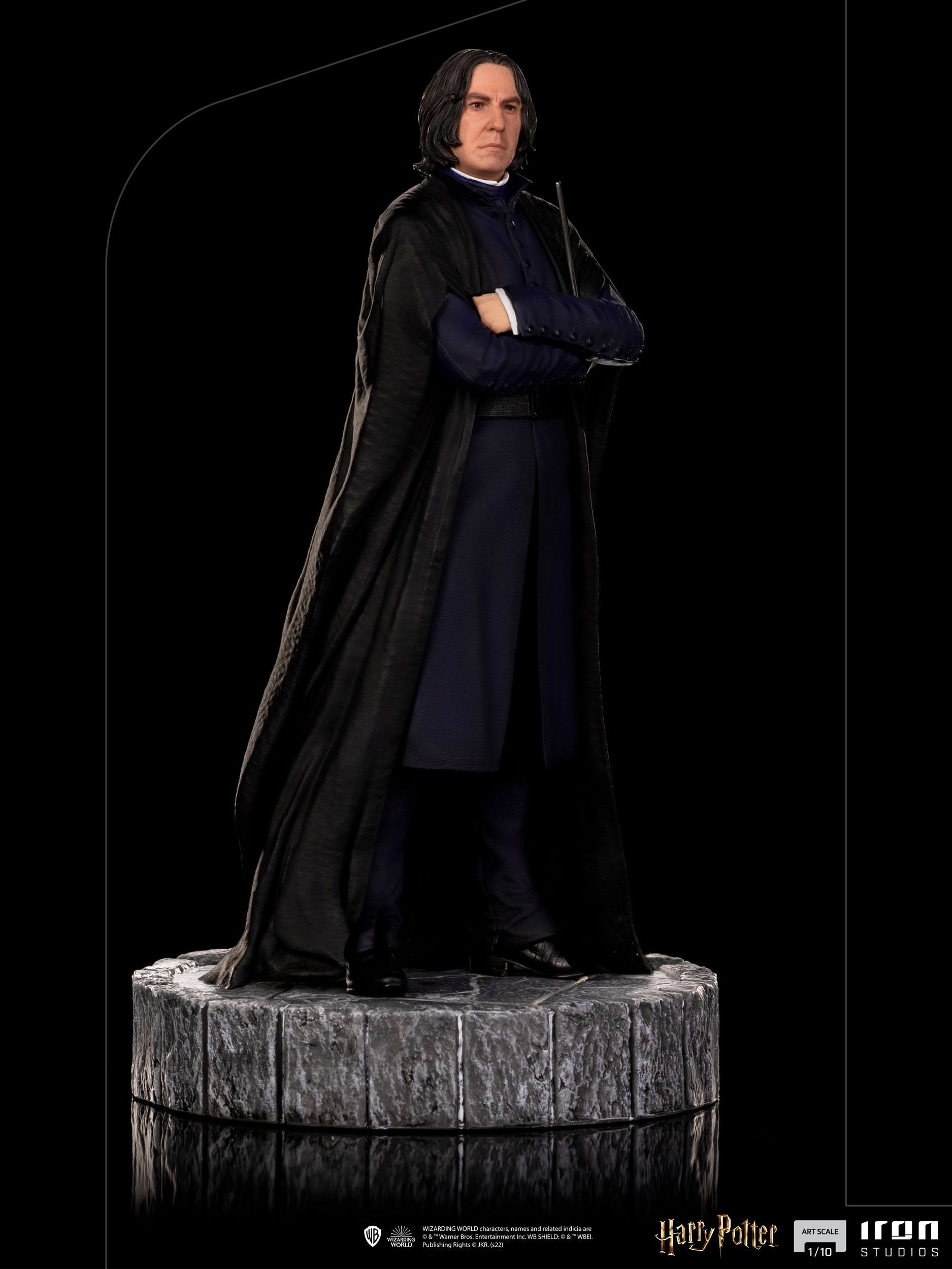 Iron Studios Collectible Harry Potter Art Scale 1:10 Statue of Severus Snape, the Potent Potions Master