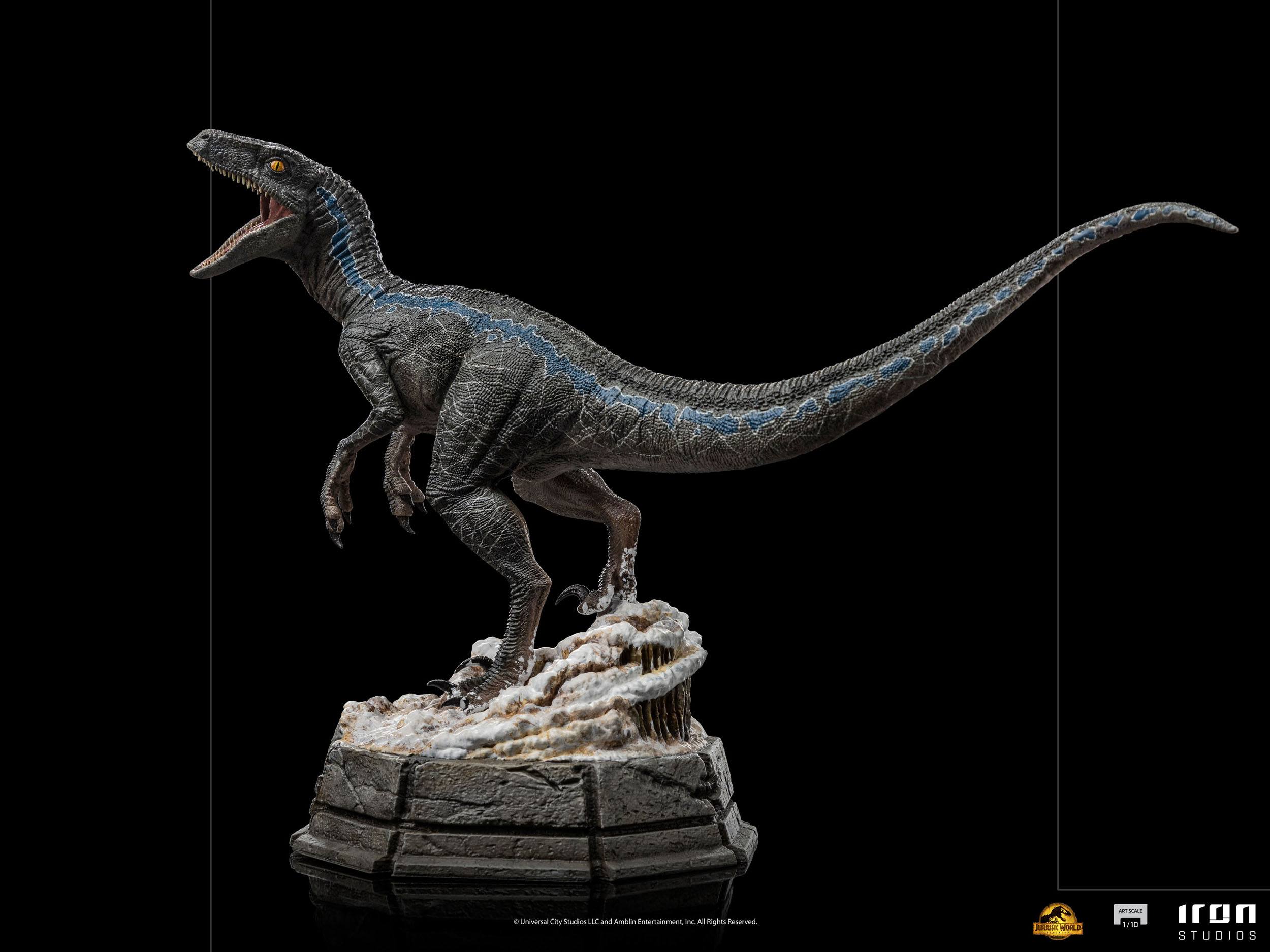 Iron Studios 1/10 Scale Artistic Statue of Blue, the Iconic Female Velociraptor from Jurassic World Dominion