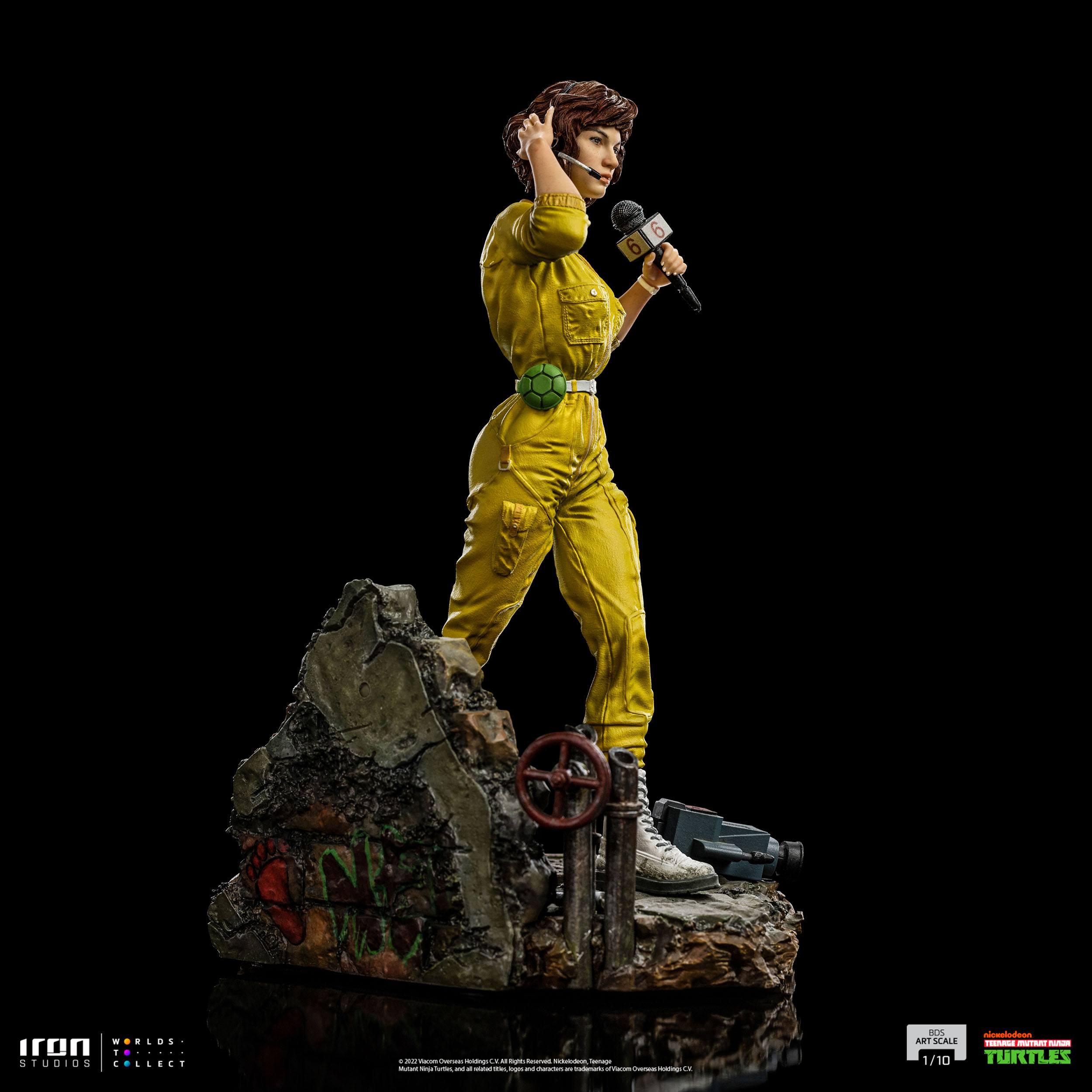 Iron Studios 1/10 Art Scale Teenage Mutant Ninja Turtles April O'Neil Statue