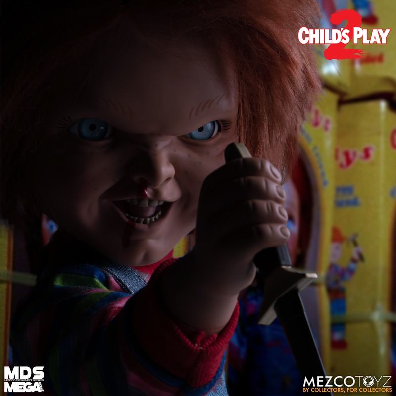 15-Inch Scale MDS Mega Scale Talking and Menacing Chucky Figure with Sound and Interchangeable Accessories