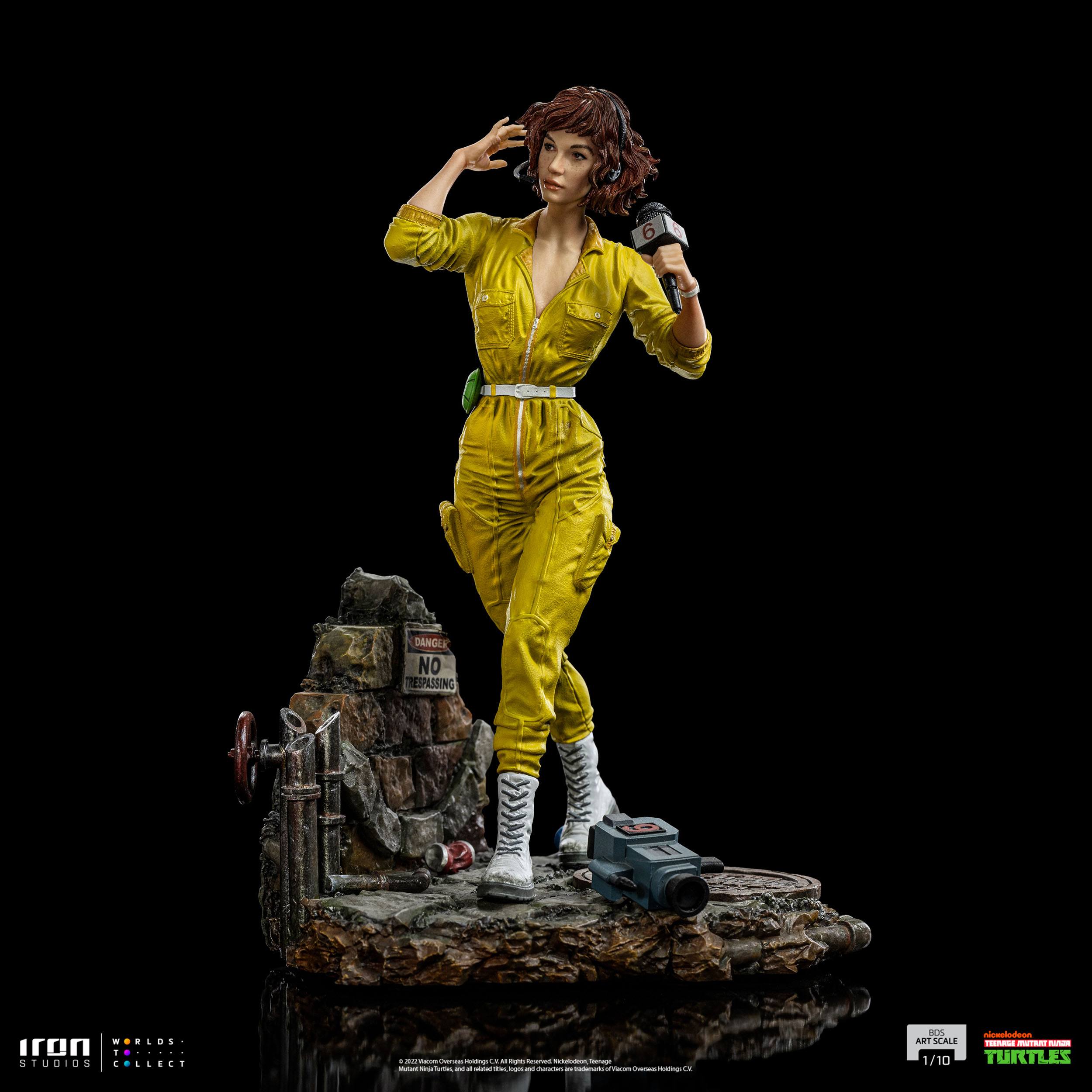 Iron Studios 1/10 Art Scale Teenage Mutant Ninja Turtles April O'Neil Statue