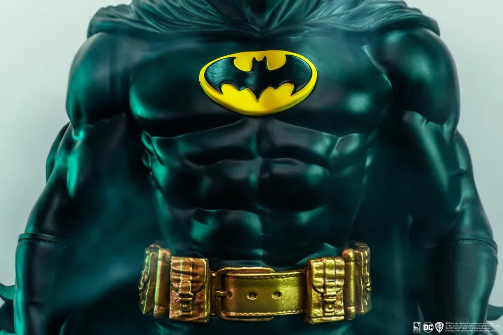 1/8 Scale Exclusive DC Comics Batman Statue Inspired by 1989 Film