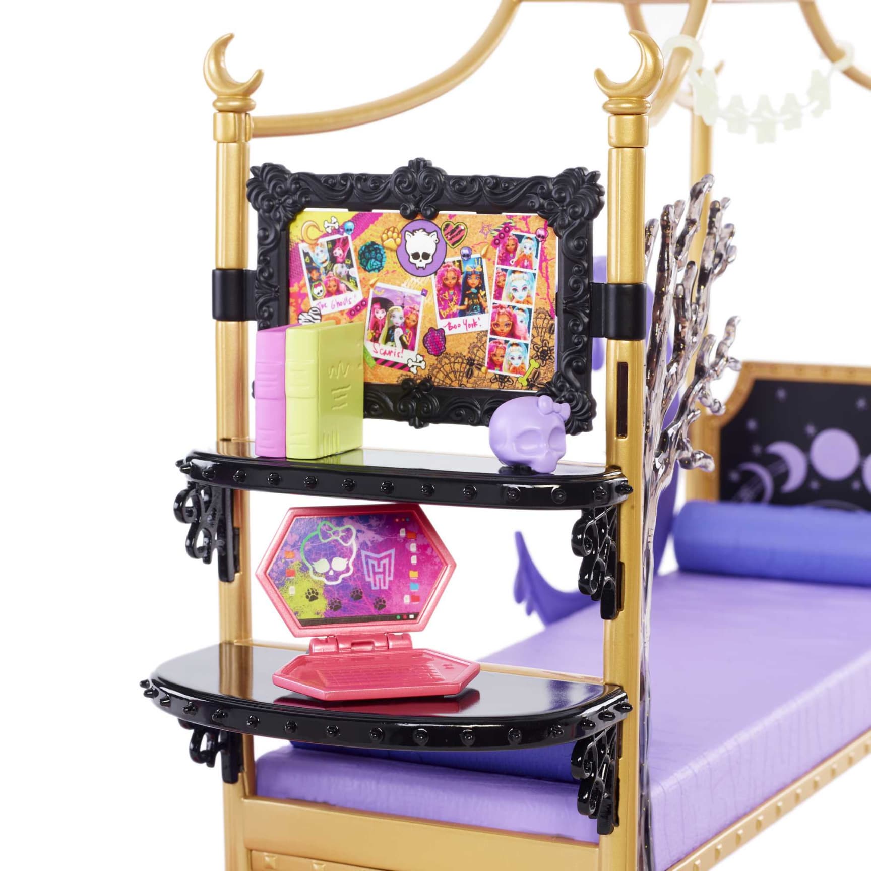 Monster High Clawdeen Wolf's Spooky and Fun Bedroom Playset