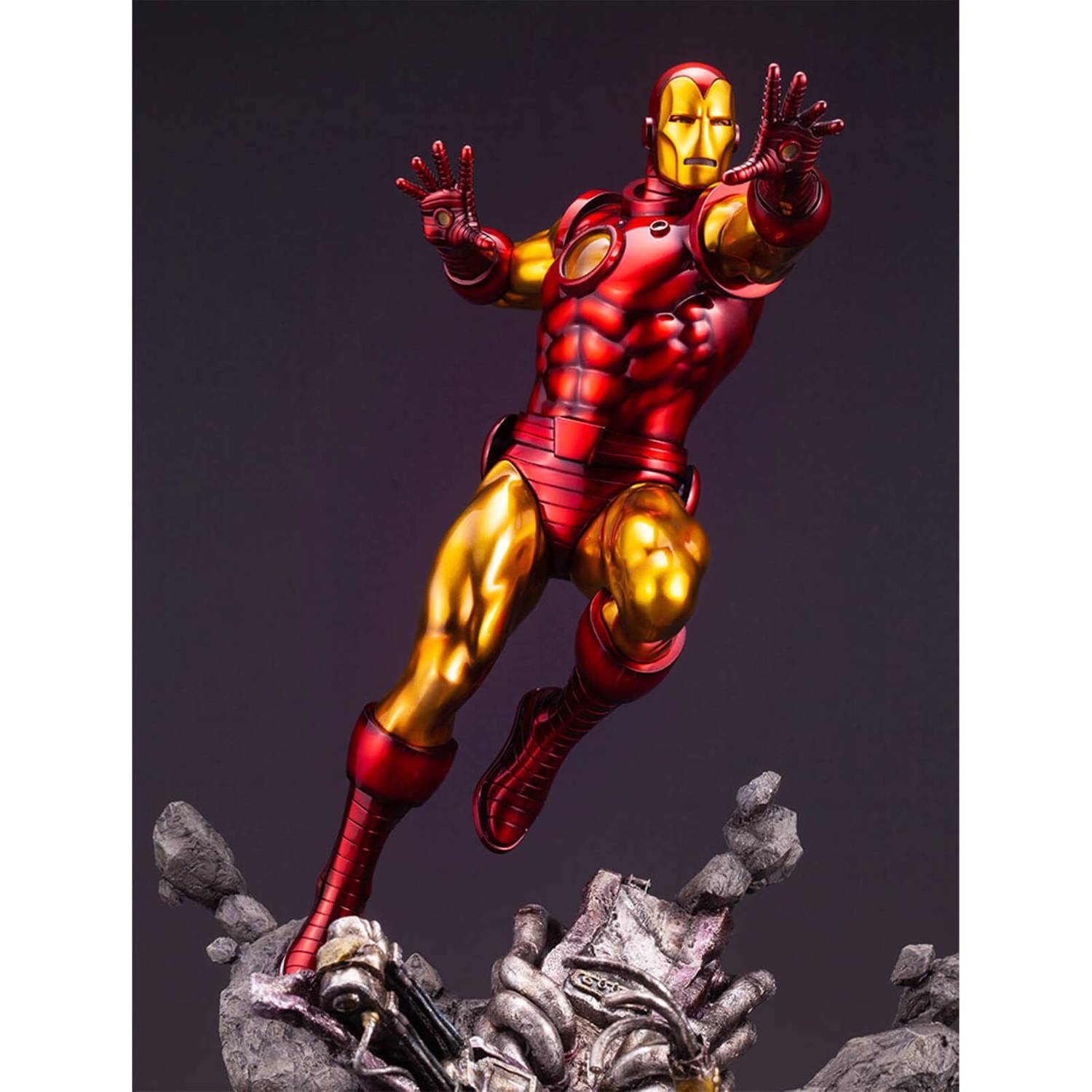Kotobukiya High - Quality Avengers Fine Art Statue - Dynamic Iron Man