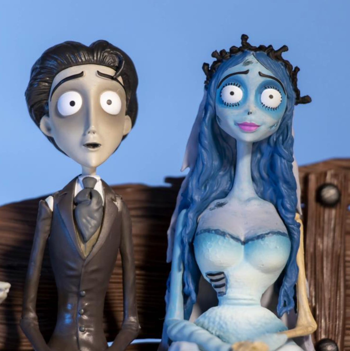 25th Anniversary 1/10 Scale Collectible Figure Set of Victor and Emily from the Corpse Bride Movie