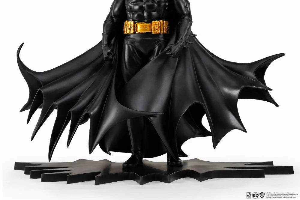 1/8 Scale Exclusive DC Comics Batman Statue Inspired by 1989 Film
