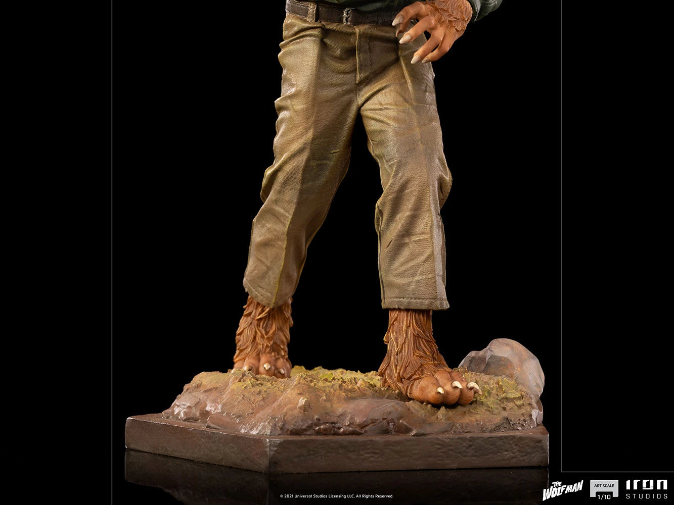 Iron Studios Collectible 1/10 Art Scale Statue of The Wolf Man from Universal Monsters