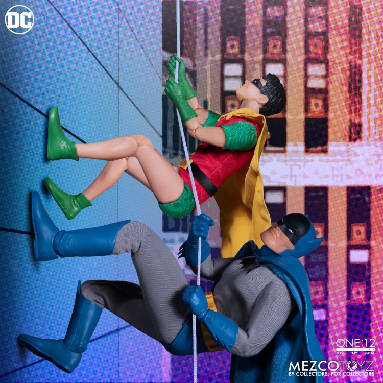 Mezco DC Comics One:12 Collective Action Figure - Robin (Golden Age Version)